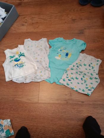 Débardeur et barboteuse