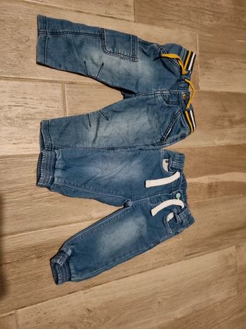 Lot de 2 jeans 6 mois