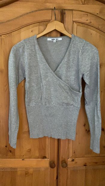 Pull coeur croisés
