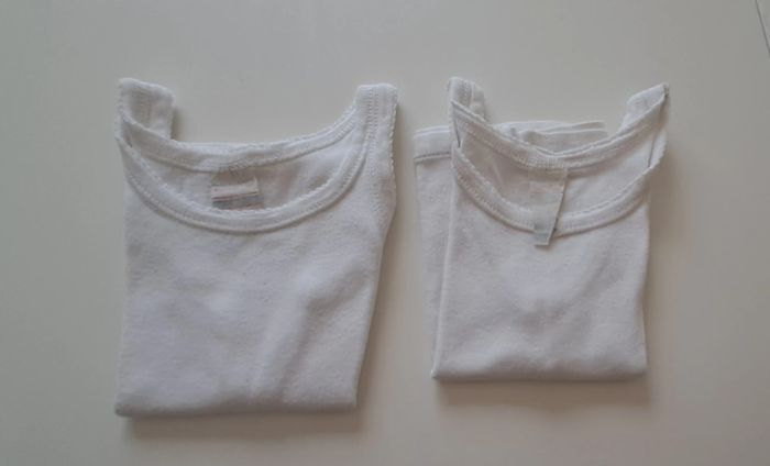 Lot de 2 débardeurs Absorba 2 ans