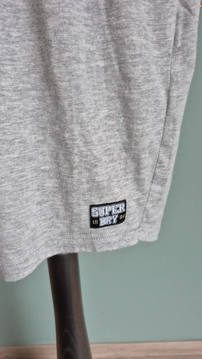 Robe tee shirt Superdry neuf - photo numéro 4