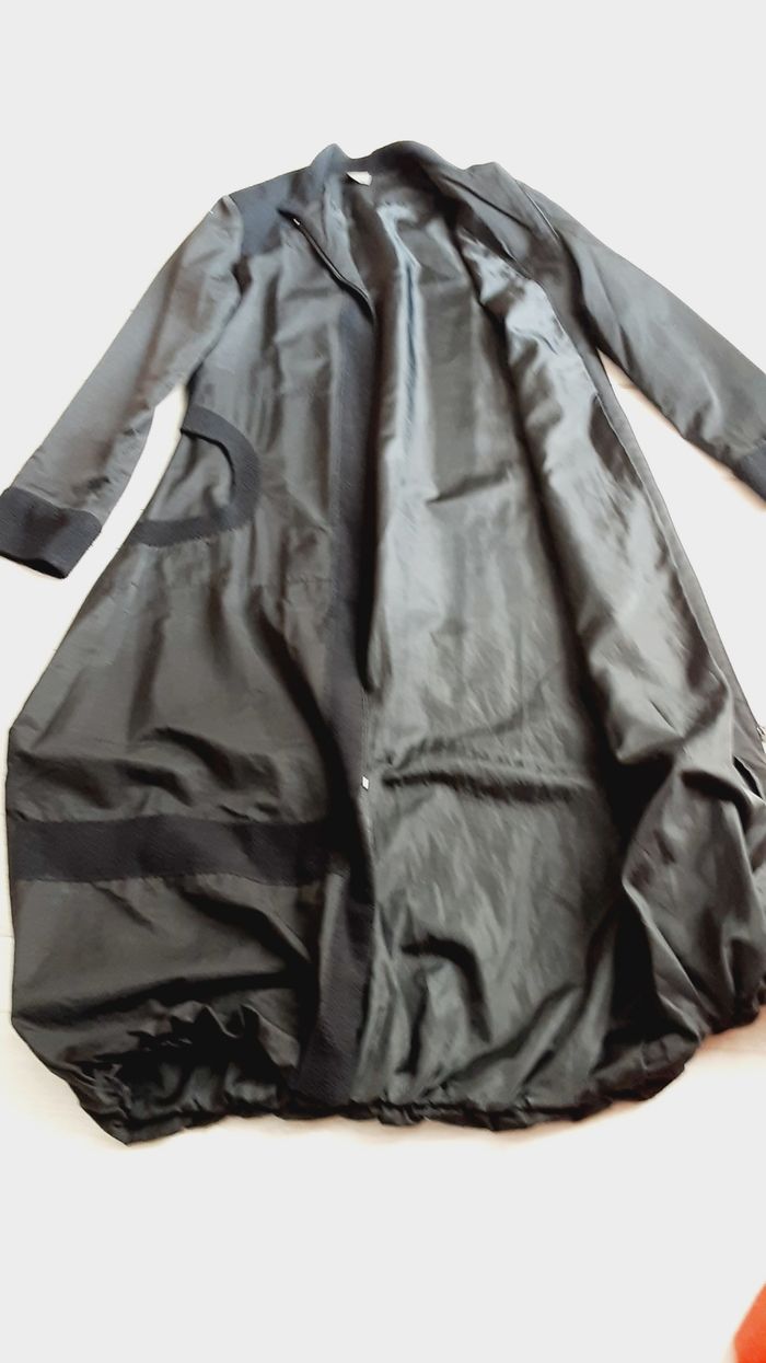 Vêtement femme manteau long noir léger  Mia Soana taille M - photo numéro 3