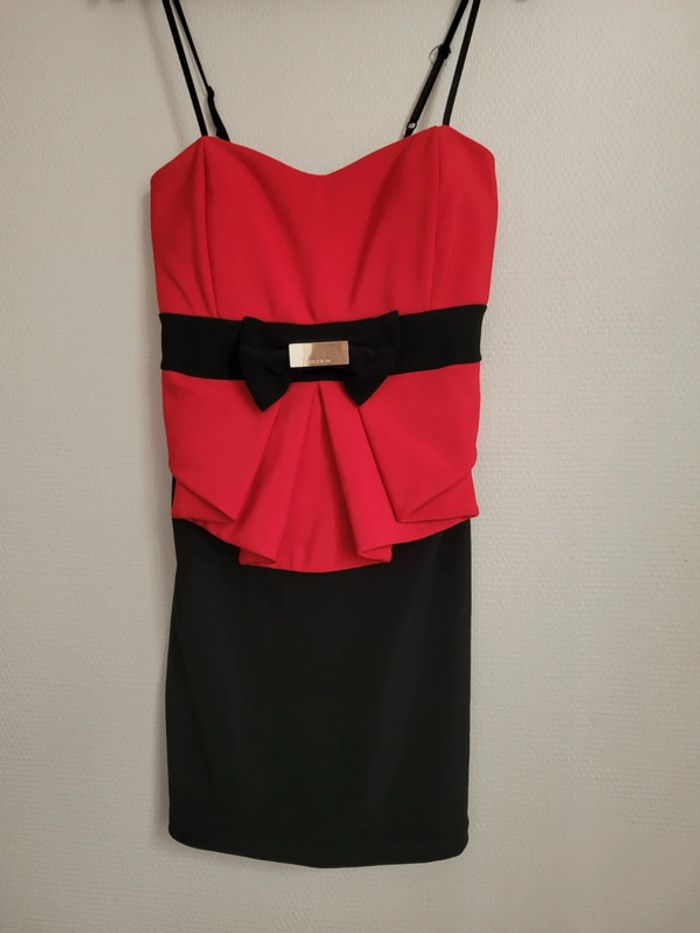 Robe noir et rouge poupette - photo numéro 2