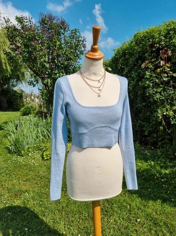 Bershka pull court maille fine bleu ciel * taille L *