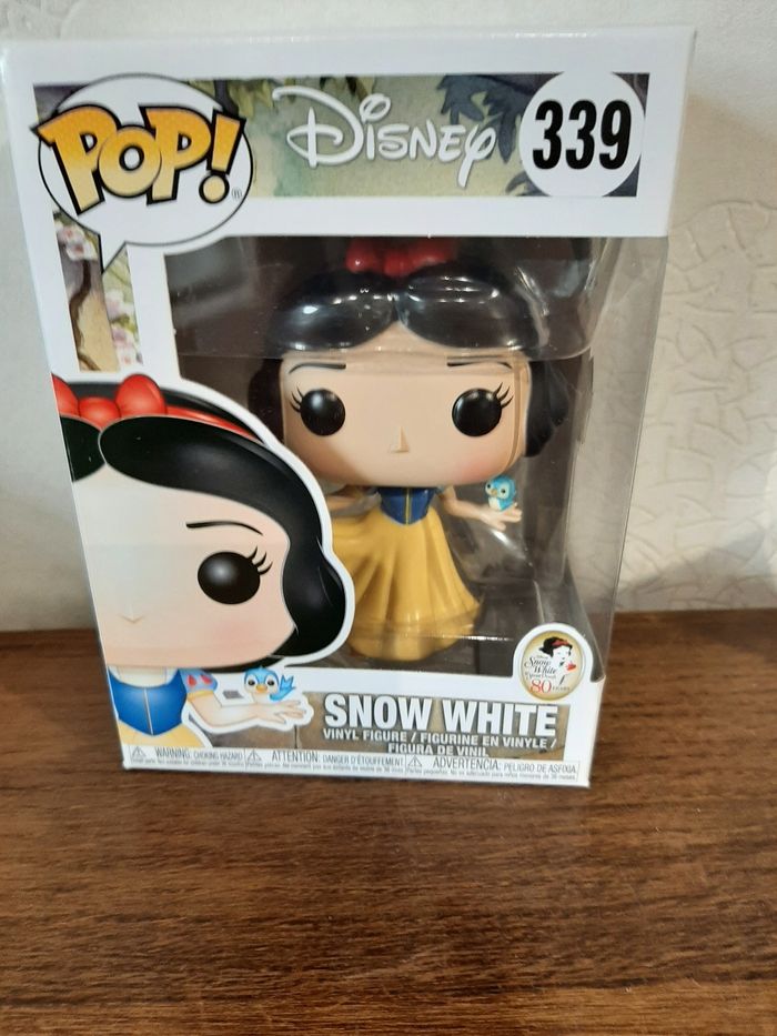 Figurine pop blanche neige