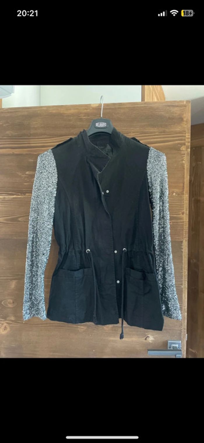 Veste saharienne noir manche à sequin argenté