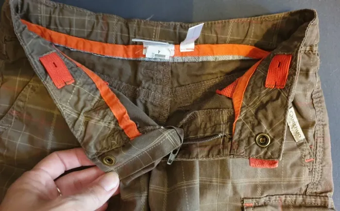 Short quechua 4 ans 98 / 104 cm TBE - photo numéro 3