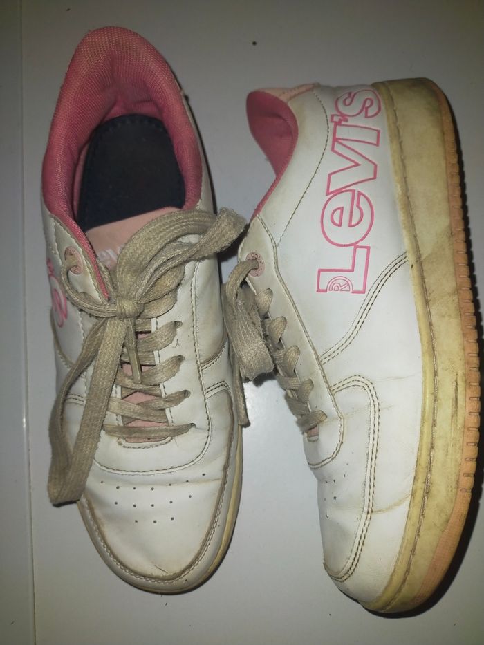 Basket levis