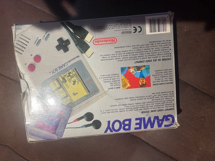 Game boy en boîte - photo numéro 9