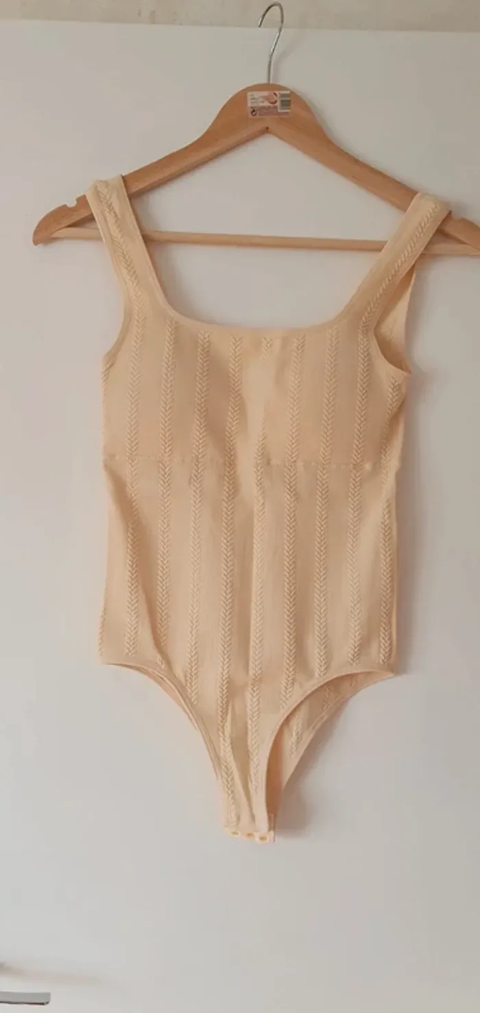 Body gaine rembourré