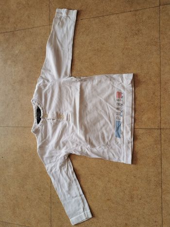 T-shirt manches longues taille 12 mois