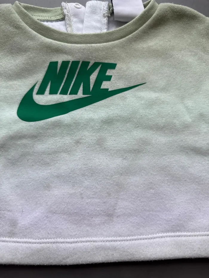 Ensemble Nike 12 mois - photo numéro 4