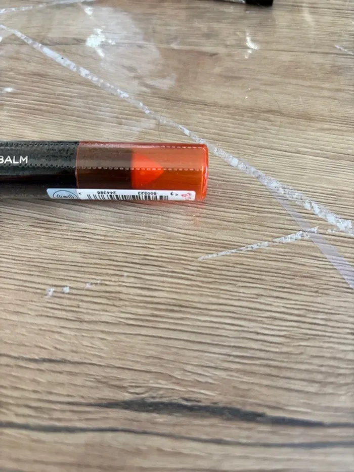 Rouge à lèvres, L’Oréal Paris n° 183 - photo numéro 3