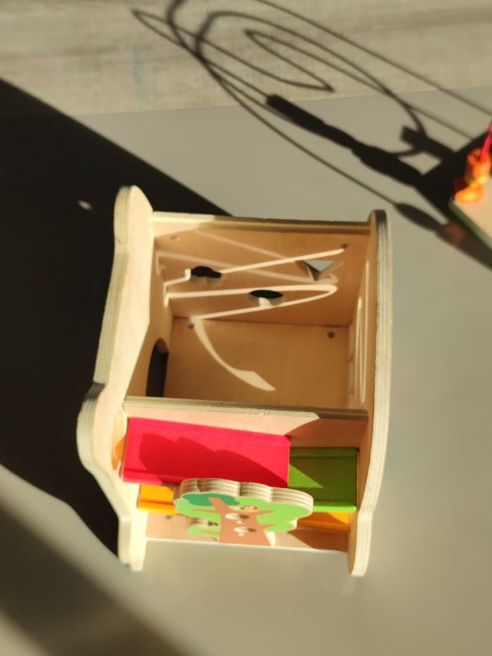 Cube de motricité en bois, Jouet d'éveil enfant - Très bon état - photo numéro 8