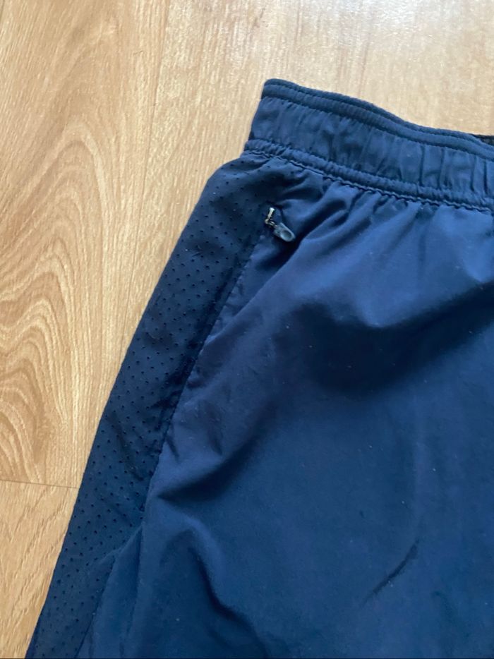 Short de sport marine L - photo numéro 3