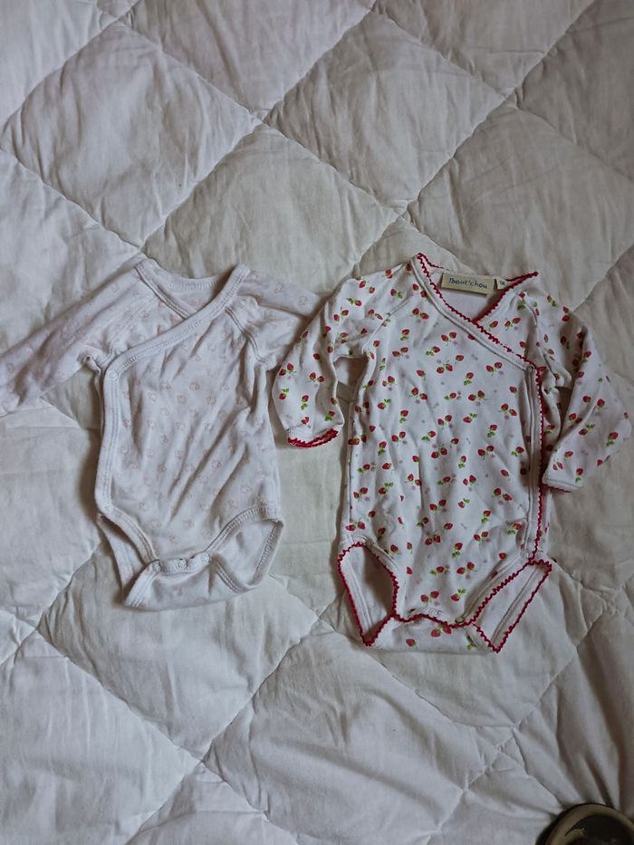 Lot bodies un mois/56 cm - photo numéro 4