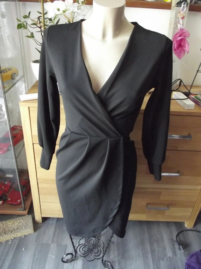 robe manche longue noire 36 tbe