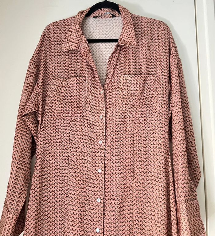 Robe chemise longue satinée imprimée taille M - photo numéro 3