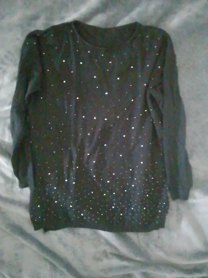 Pull femme avec brillant - photo numéro 2