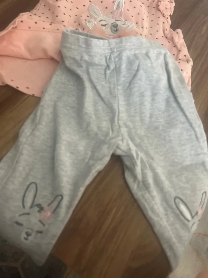 Ensemble bébé fille 18 mois - photo numéro 2