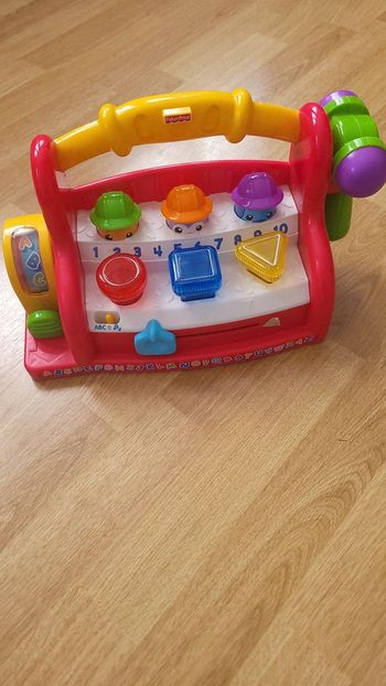 Etabli rire et eveil fisher price 