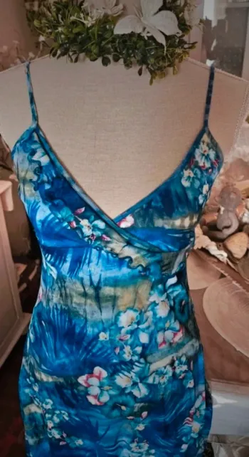 Robe bleu tropicale Taille 38/40 Neuve