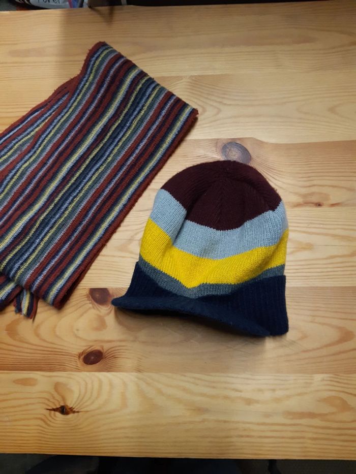 Bonnet TBE Vert baudet (+écharpe offerte) - photo numéro 4