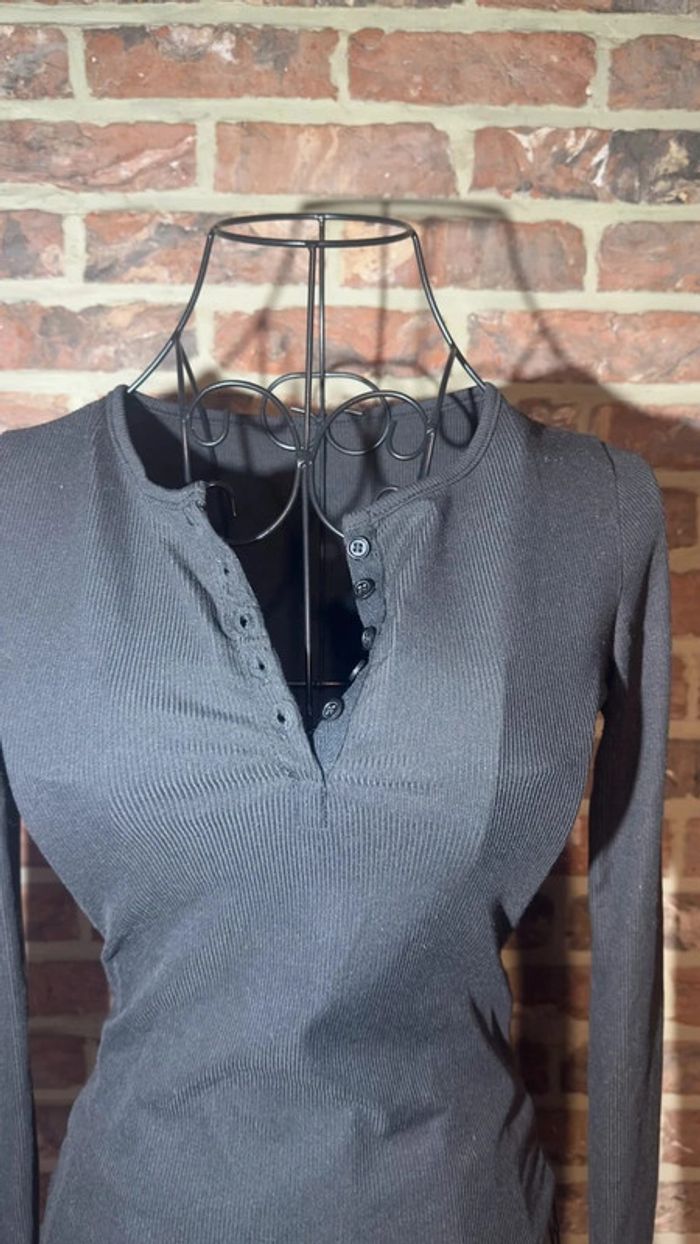 Haut a longues manches noir ligné élastique Dazy Taille S / 36 - photo numéro 5