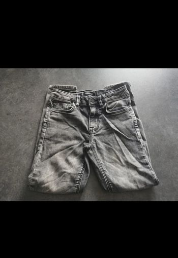 Jean garçon 9 ans. Liberto.