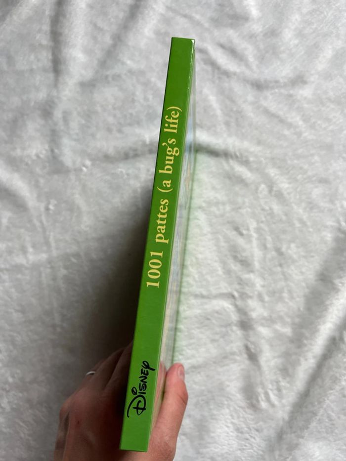 Livre Disney les 1001 pattes - photo numéro 2