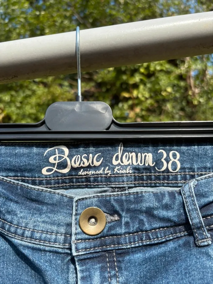 Short en jean taille haute – Marque Kiabi - photo numéro 3