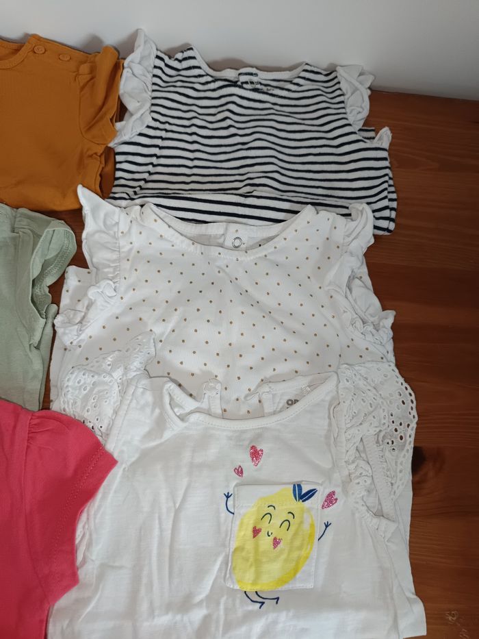 Lot de tee shirt - photo numéro 4