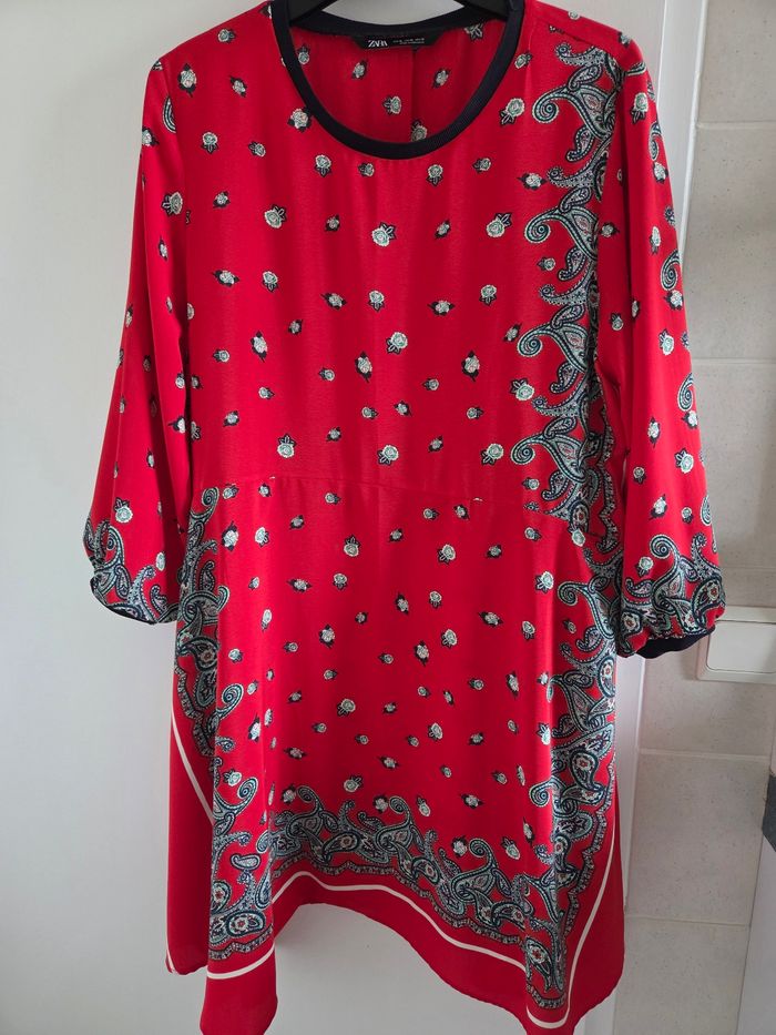 Robe Zara - photo numéro 1