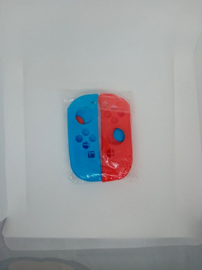 Protection pour manette de Nintendo switch bleu et rouge - photo numéro 2
