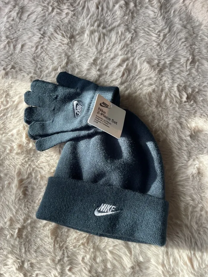 Ensemble bonnet gant Nike