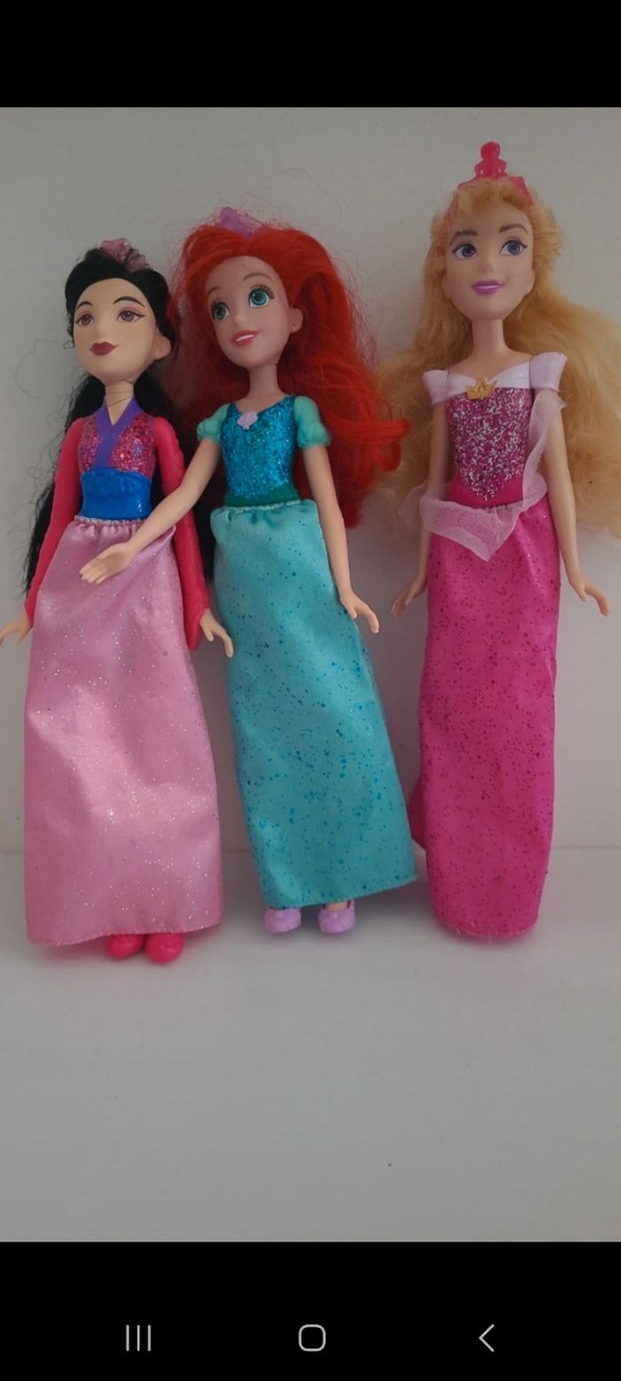 3 poupées princesses Disney