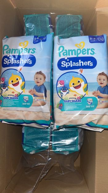 2 paquets Pampers couches Splashers Taille 3-4 (6-11 kg)12 Couches Bébé Edition Baby Shark