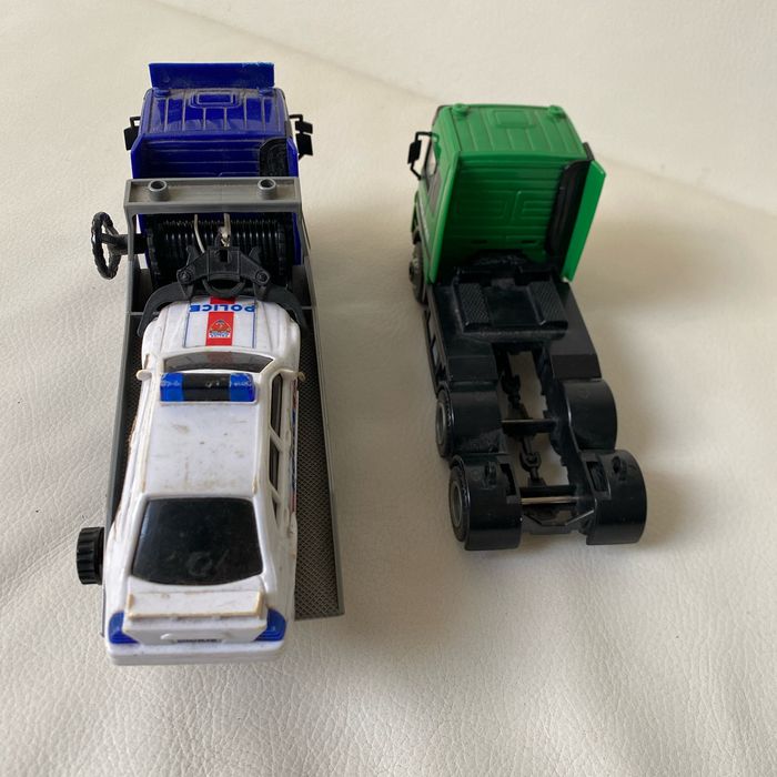 3 véhicules camions voiture à frictions police - photo numéro 4