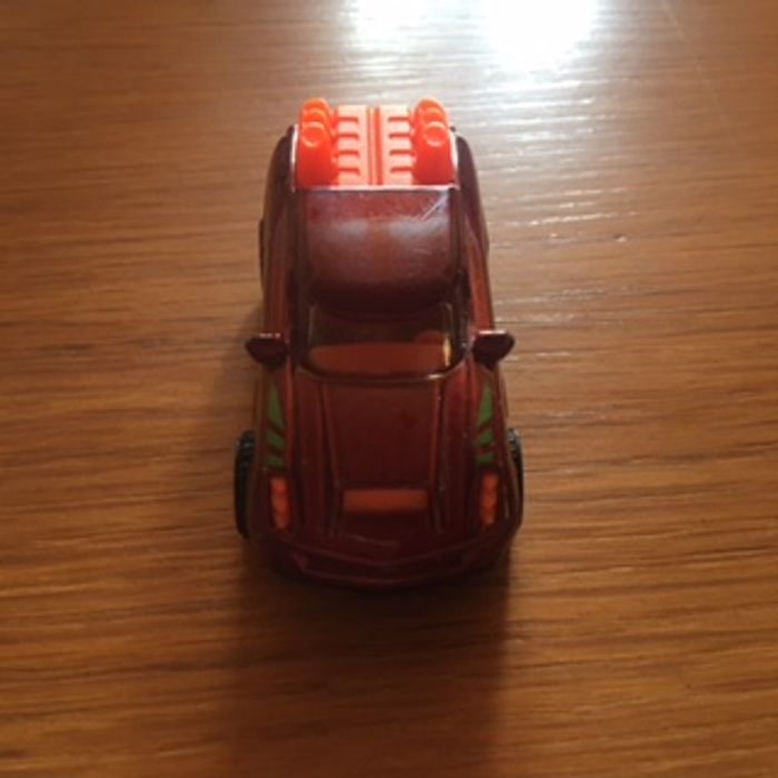 Vehicule rouge