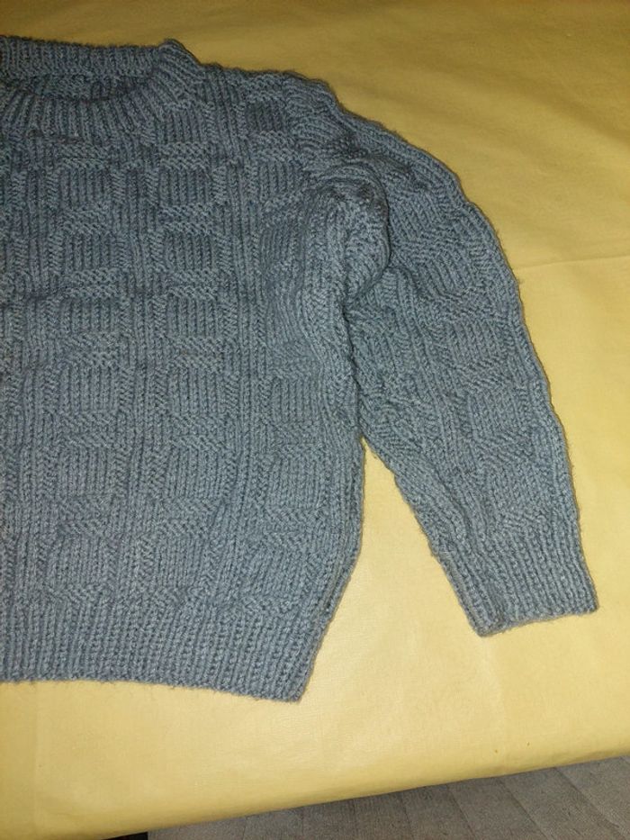 Pull tricoté - photo numéro 3