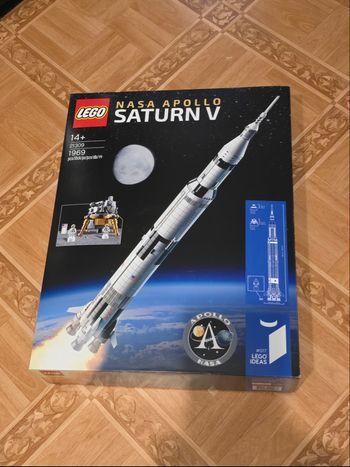 Lego Saturn V NASA Apollo - 21309