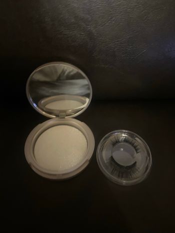 Miroir et faux cils magnétiques