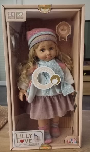 Magnifique Poupée neuve 40cm