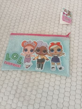 Pochette LOL
