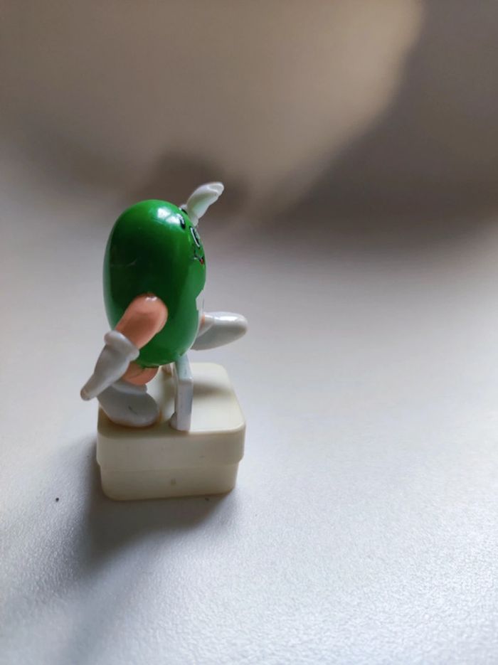 Figurine m&m's personnage vert sportif 1992 - photo numéro 4
