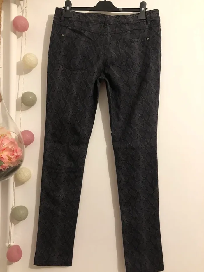 Pantalon imprimé Python - photo numéro 2