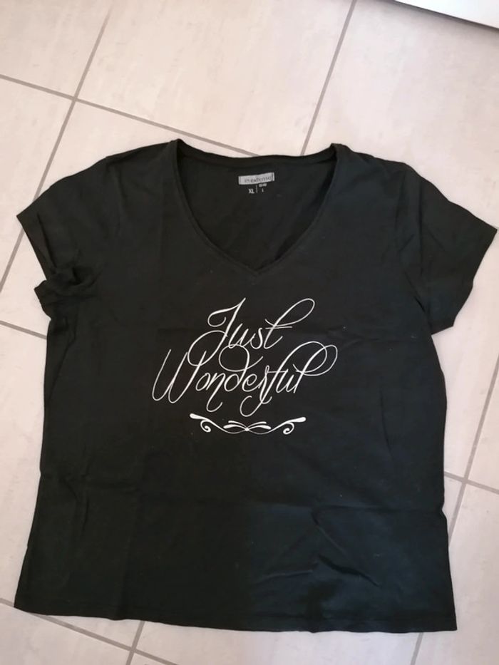 Tee-shirt porté une fois comme neuf taille XL