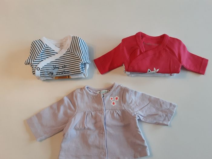 Vend lot naissance et 1 mois - photo numéro 5