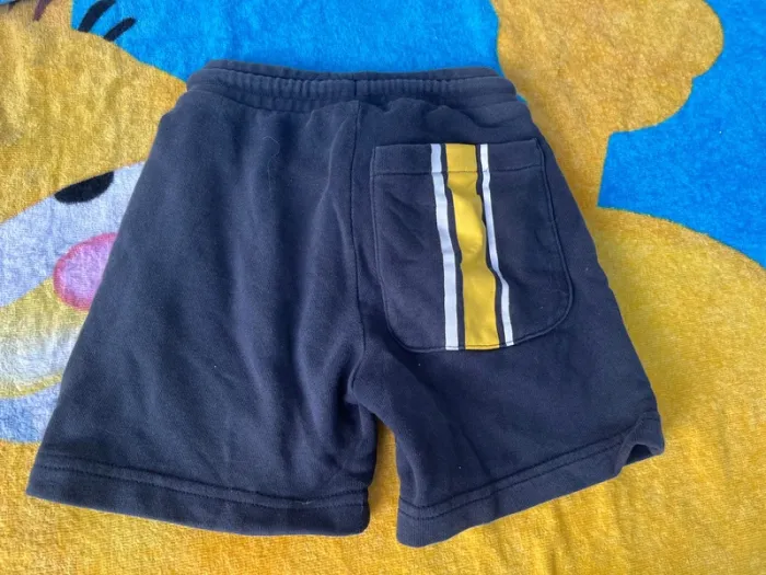 Short Kiabi taille 6 ans Marine - photo numéro 2