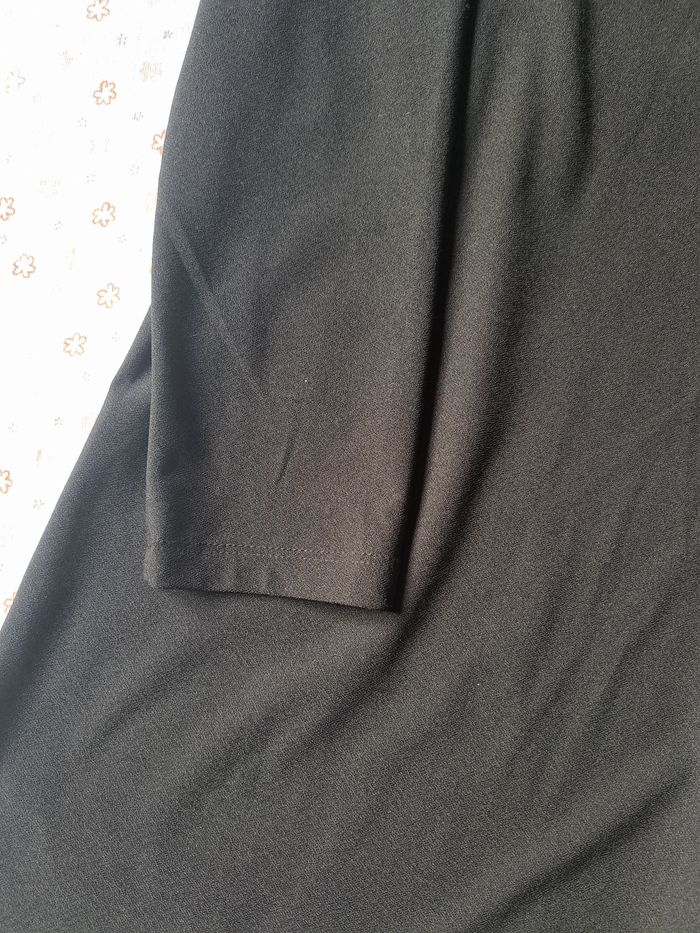 👗 Robe noire manches longues Mango - Taille M - Très bon état - photo numéro 3